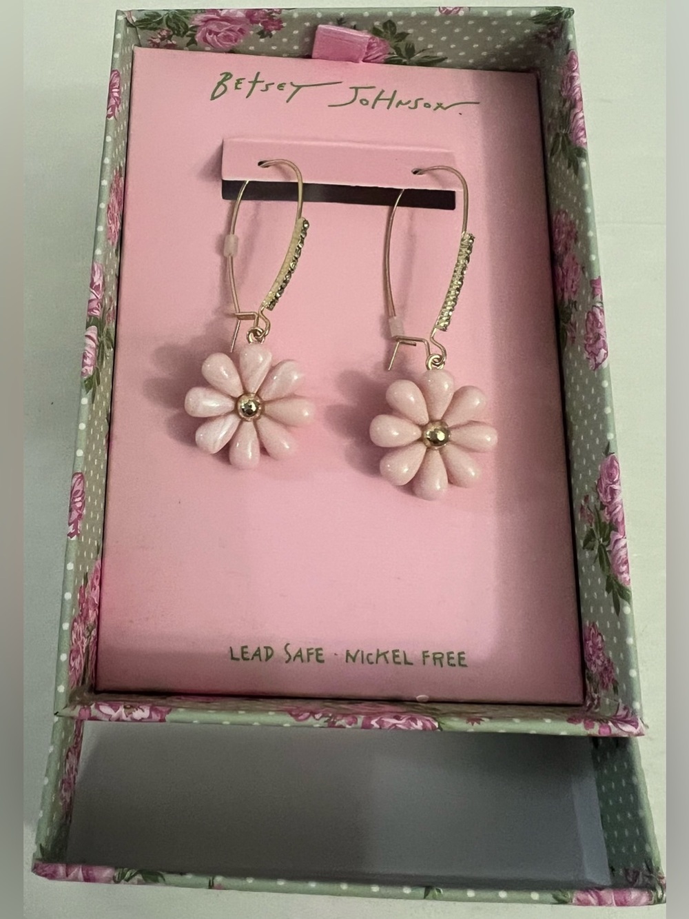 Betsey Johnson Gold tone Pink Daisy Drop Earrings - Picture 12 of 16